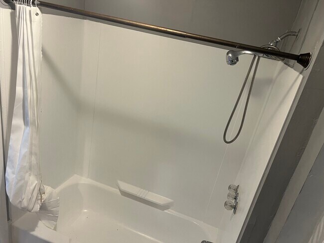 Building Photo - 1306-1 McCulloh St