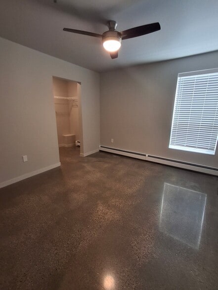 Building Photo - 3156 Bluestem Dr