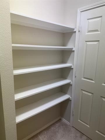 Building Photo - 2004 Golden Oak Dr