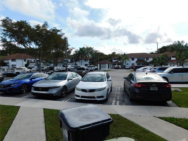 Building Photo - 9688 SW 138th Ave