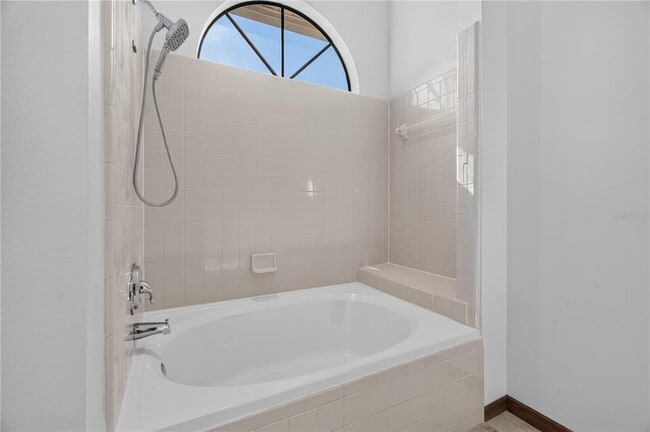 Building Photo - 4059 Waterview Loop