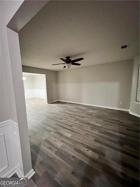 Building Photo - 6064 Red Top Loop