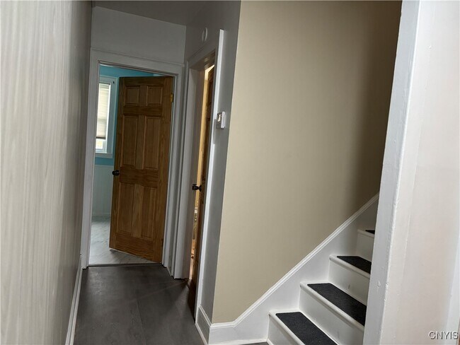 Building Photo - 10513 Cosby Manor Rd