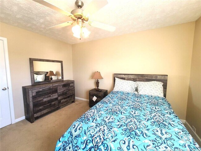 Building Photo - 972 Screech Owl Dr