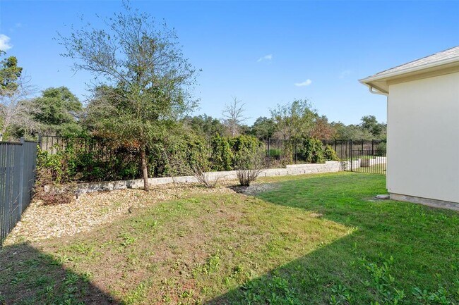 Building Photo - 113 Fair Oaks Dr