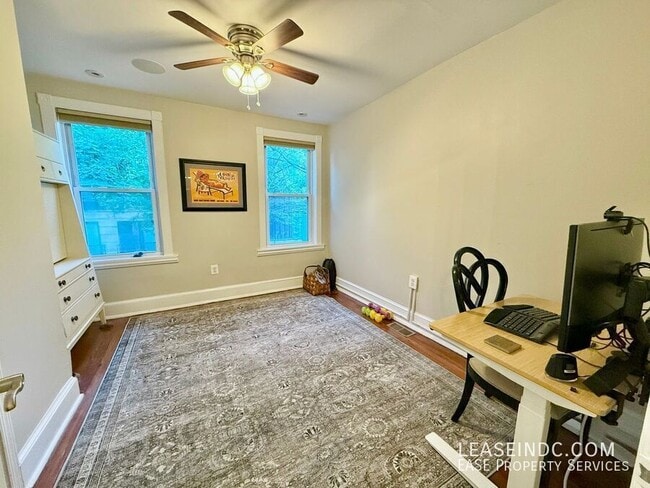 Building Photo - 2323 17th St NW