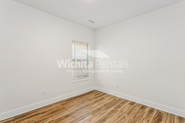 Building Photo - 1738-1738 S Hickory Creek St