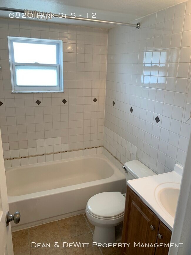 Building Photo - 6820 Park St S