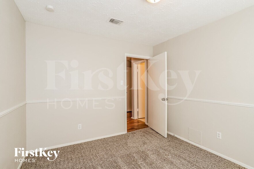Building Photo - 17019 Silver Sky Ln