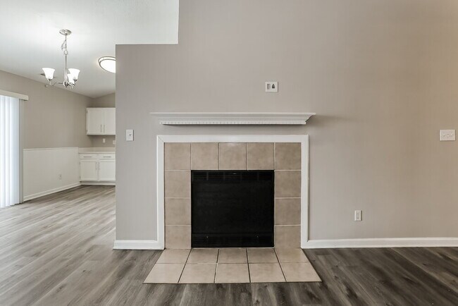 Building Photo - 1205 Turnbury Ln