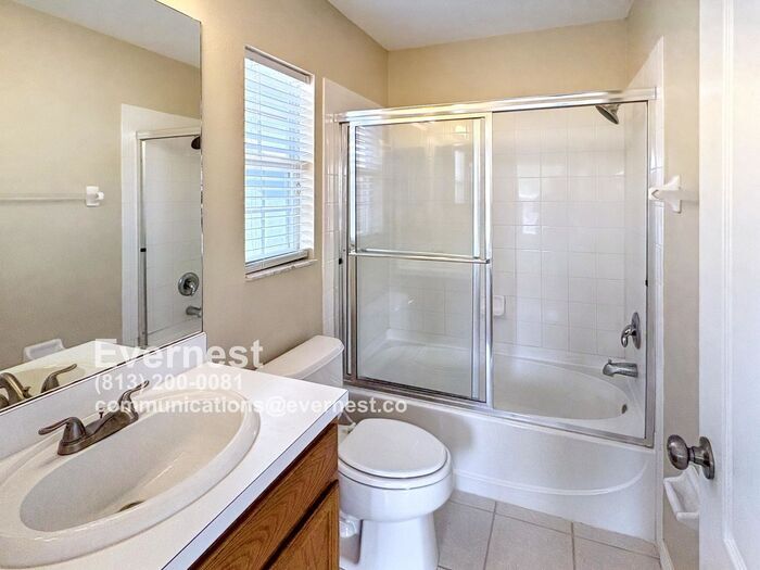 Building Photo - 12623 Kings Crossing Dr