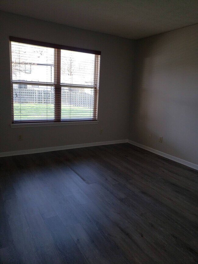 Building Photo - 11218 Basswood Ct