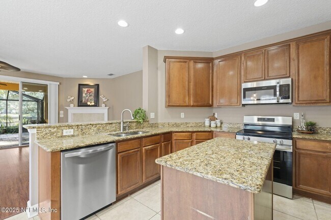 Building Photo - 3370 Turkey Creek Dr