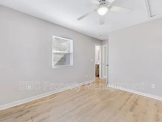 Building Photo - 1484 Norman Berry Dr