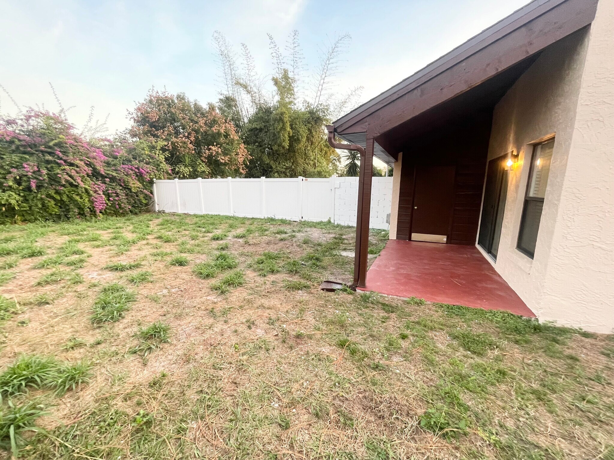 Building Photo - 2759 Hunt Club Ln