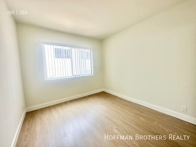 Building Photo - 1811 Tamarind Ave Los Angeles, CA 90028