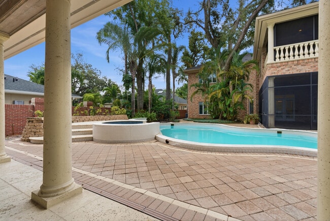 Building Photo - 4407 W Dale Ave