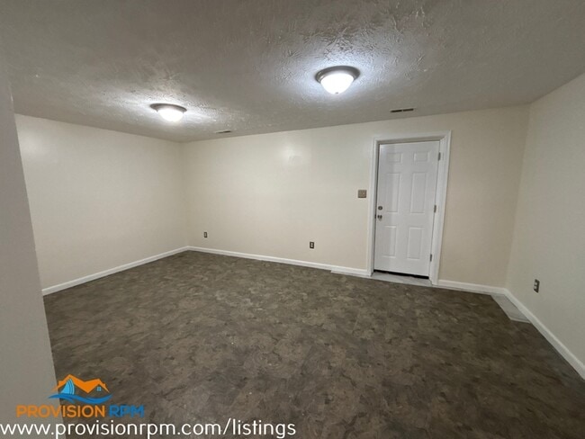 Building Photo - 615 Stone Wheel Ct E