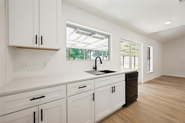 Building Photo - 2014 Laurel Oaks Dr