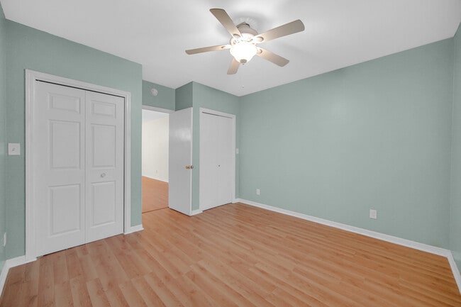 Building Photo - 2571 E Lincoln Hwy