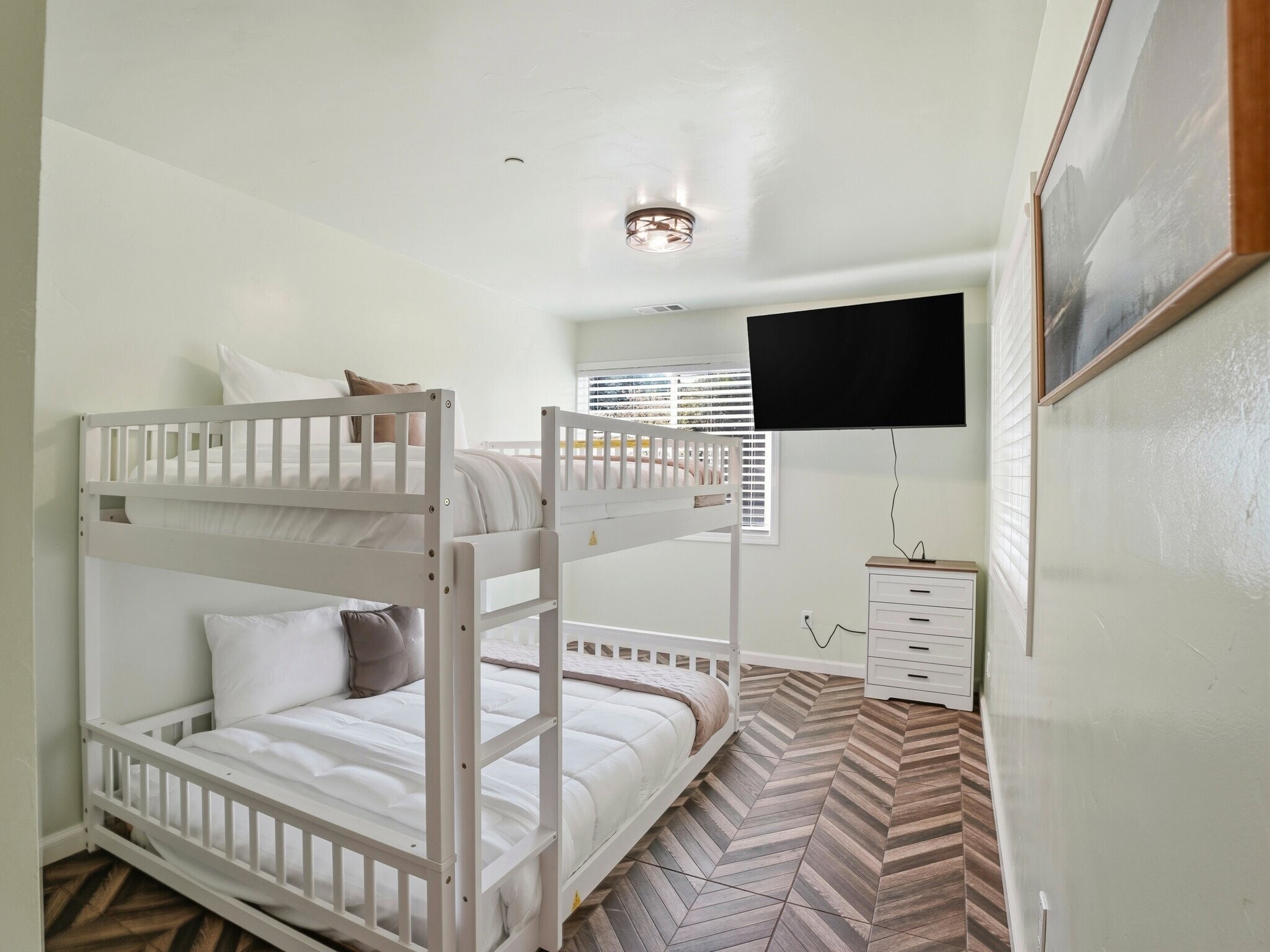 Building Photo - 16799 Center Way