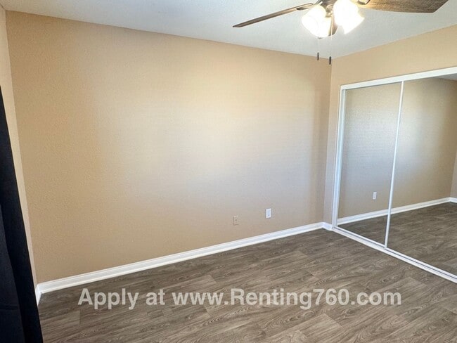 Building Photo - Cozy 3 Bed 2 Bath Home Near Base!