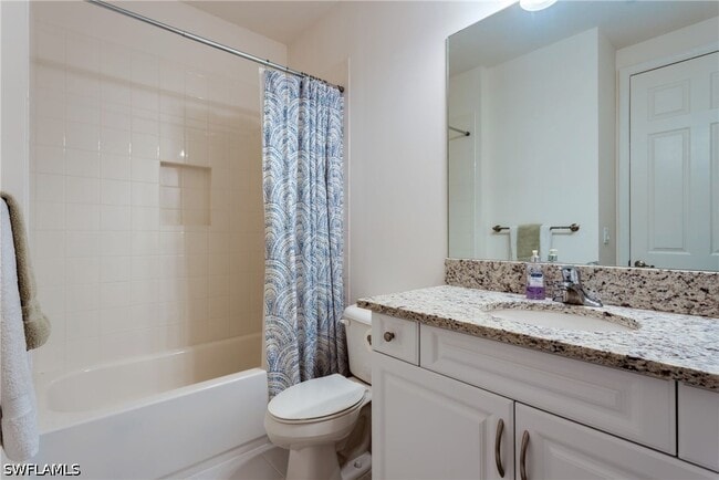 Building Photo - 13755 Luna Dr