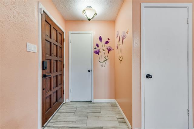 Building Photo - 4230 Madera Rd