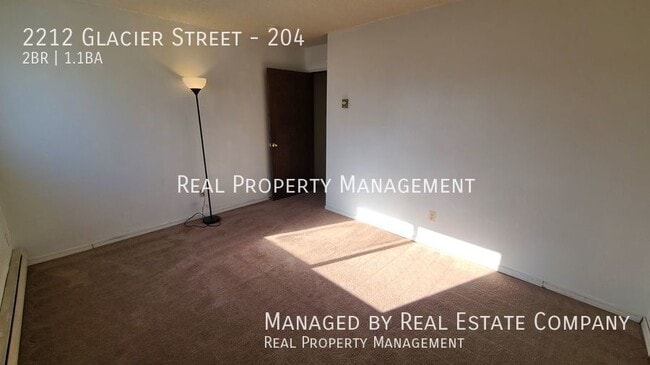 Building Photo - 2212 Glacier St