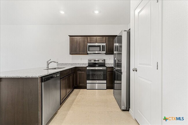 Building Photo - 1242 Lehmann Dr