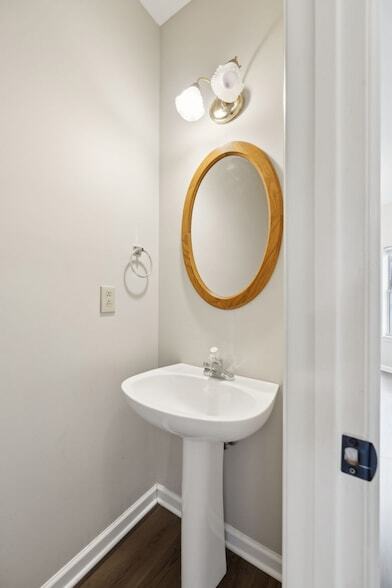 Building Photo - 184 Crestfield Pl