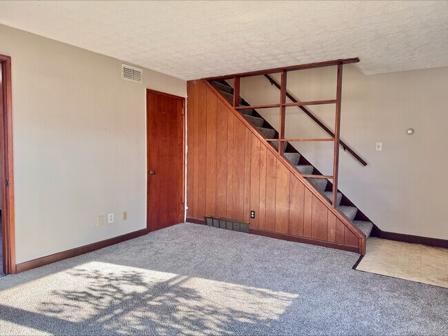 Building Photo - 1135 Saxe Ave