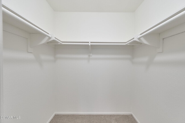 Building Photo - 150 Los Angeles Ave