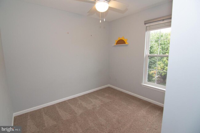 Building Photo - 110 Ingle Pl