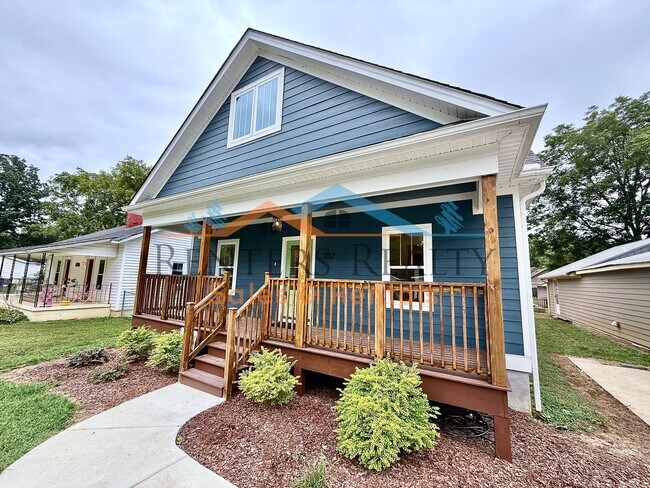 Building Photo - Charming Newer Construction Home with Garage & Fenced Yard