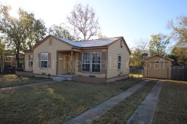 Building Photo - Well-Maintained Three-Bedroom In North Killeen!
