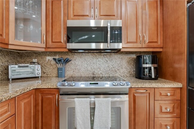 Building Photo - 14517 SW 98th Terrace