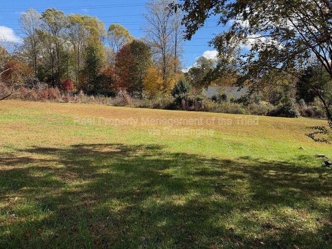 Building Photo - 2563 Wood Valley Rd