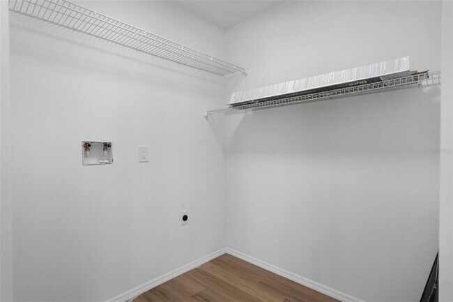 Building Photo - 9910 Island Harbor Dr