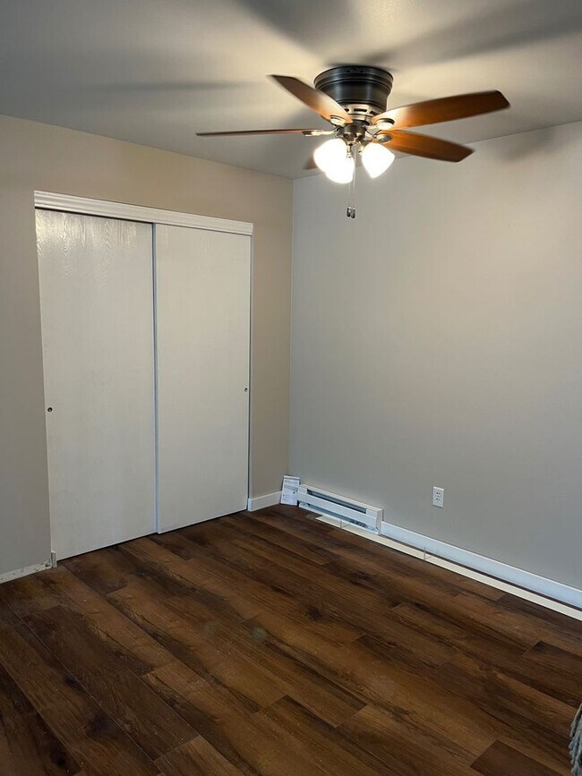 Building Photo - 2216 Sylvan Way