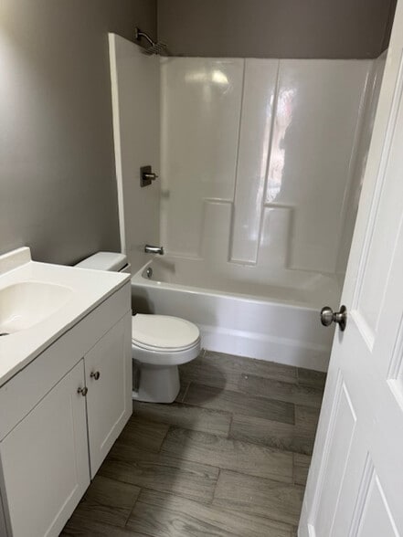 Building Photo - 2620 Fees S