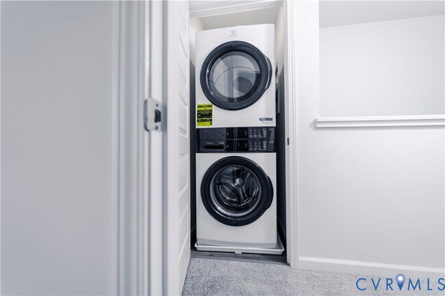 Building Photo - 212 Avenda Ln