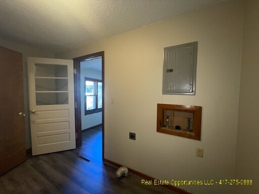 Building Photo - 126 N Maplewood Ave