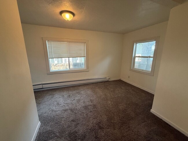 Building Photo - 3955 Upham St