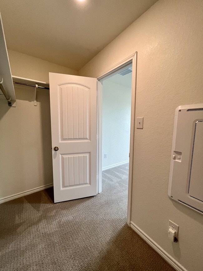 Building Photo - 14839 Vance Jackson Rd