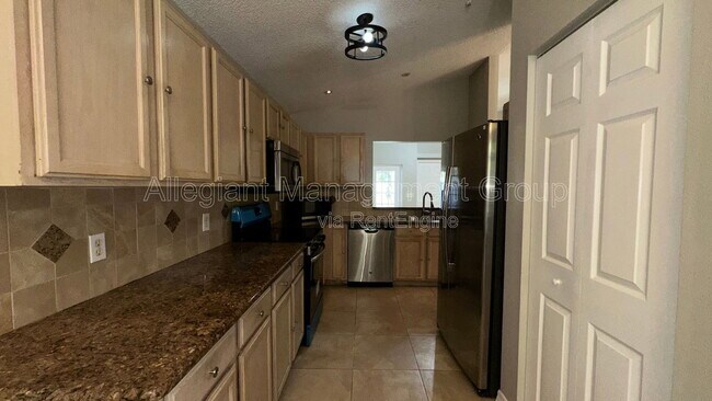 Building Photo - 2429 Sapier Ct