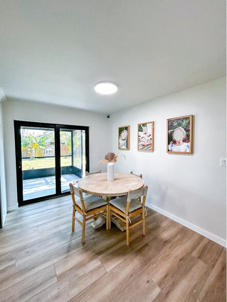 Building Photo - 4791 Palmetto Terrace