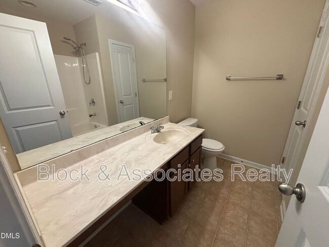 Building Photo - 4 White Spruce Ct
