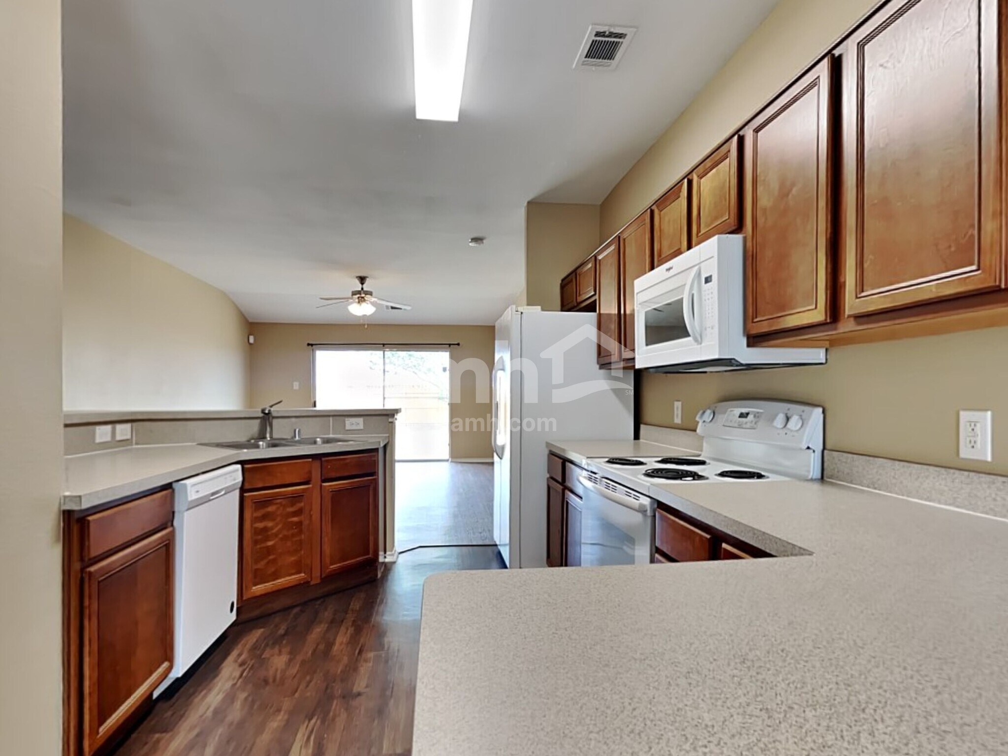 Building Photo - 1102 Longhorn Ln