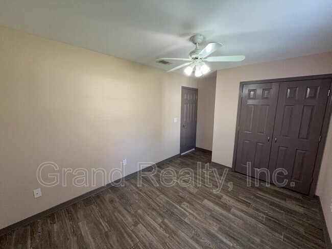 Building Photo - 5022 Patterson Ln